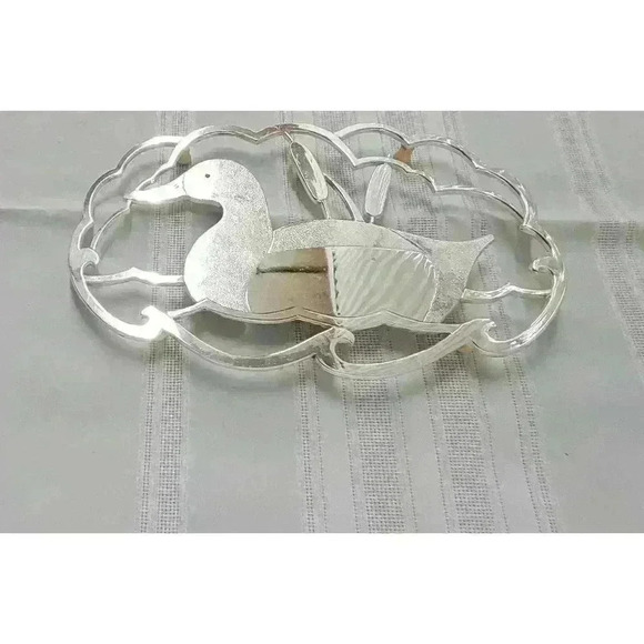 VTG-Oneida-Silver Plated Duck Trivet - Picture 2 of 2